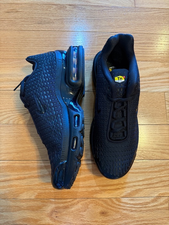 Nike Other - Nike Men's Black Air Max Plus TN Sneakers